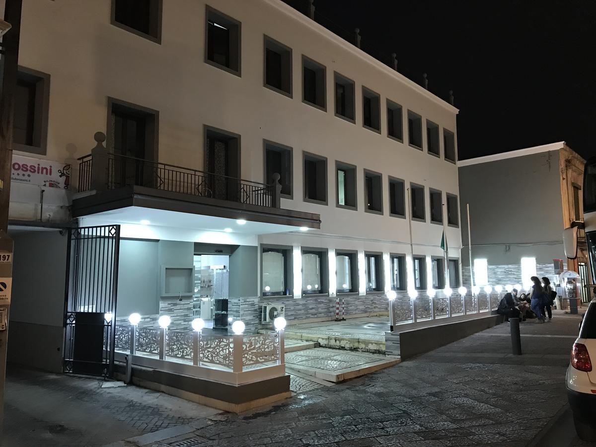 Hotel Borbonico Di Pietrarsa Portici Exteriör bild